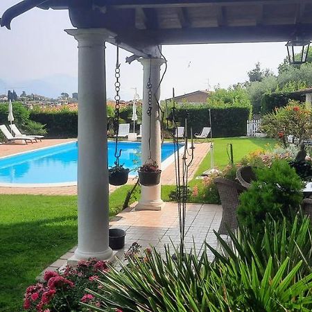 B&B Villa Fiorini Moniga del Garda Exterior photo