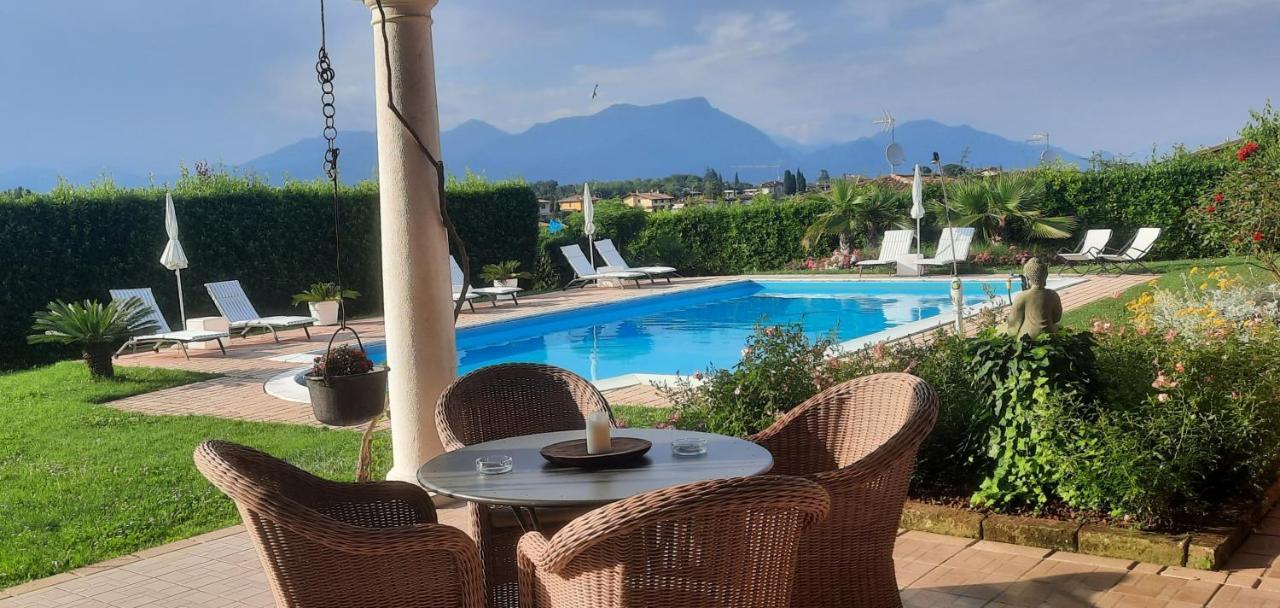 B&B Villa Fiorini Moniga del Garda Exterior photo