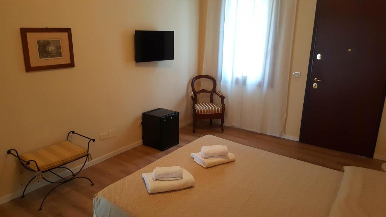 B&B Villa Fiorini Moniga del Garda Exterior photo