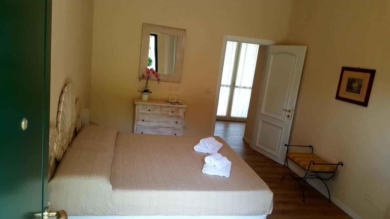 B&B Villa Fiorini Moniga del Garda Exterior photo
